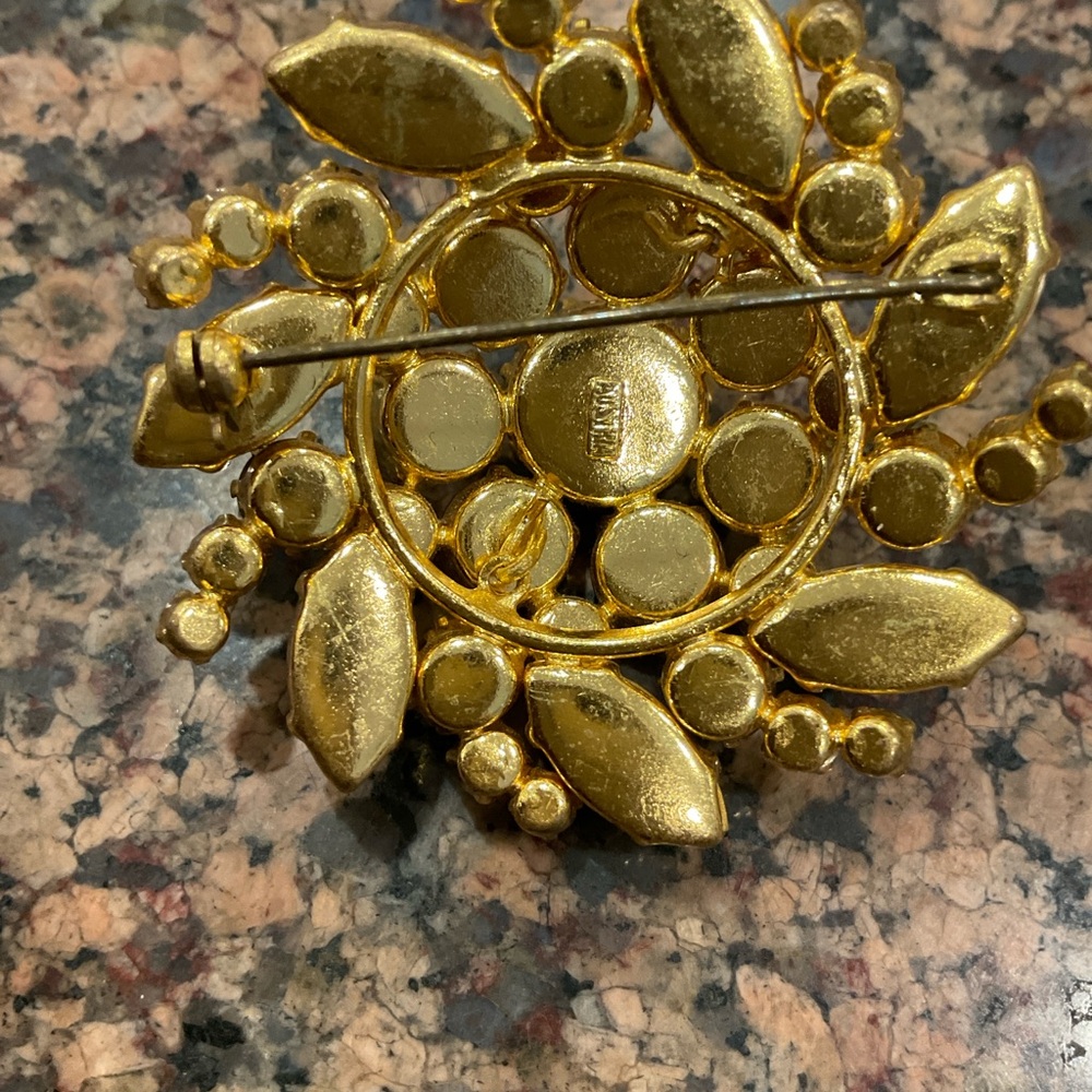 Austrian Rhinestone Brooch - Picture 6 of 7